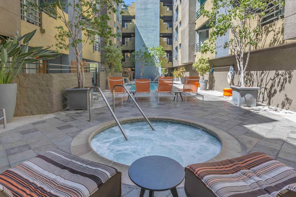 Апартаменты Holywood Hills !!! 2Bed Studio !!! Лос-Анджелес Экстерьер фото