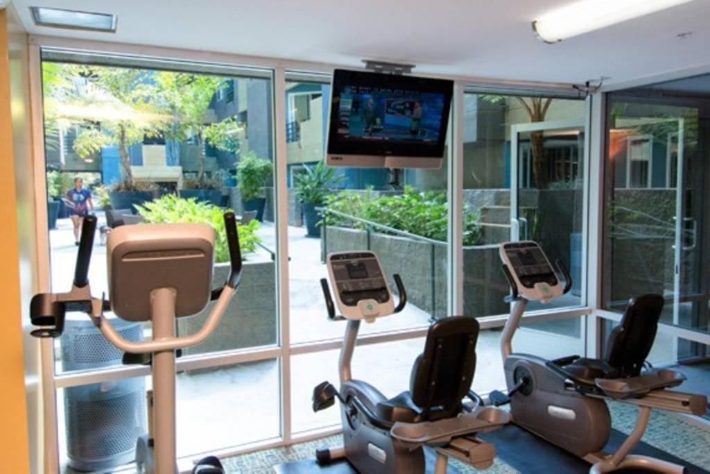 Апартаменты Holywood Hills !!! 2Bed Studio !!! Лос-Анджелес Экстерьер фото